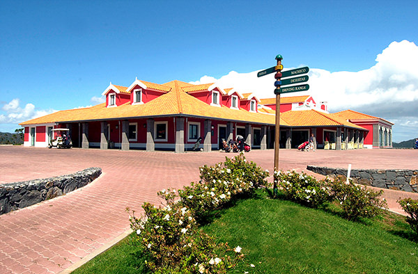 Santo da Serra Golf Clubhouse